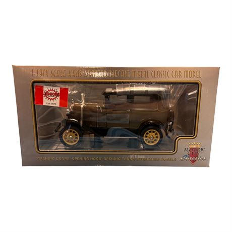 Motor City Classics 1:18 Die Cast Metal 1931 Ford Model A Tudoor