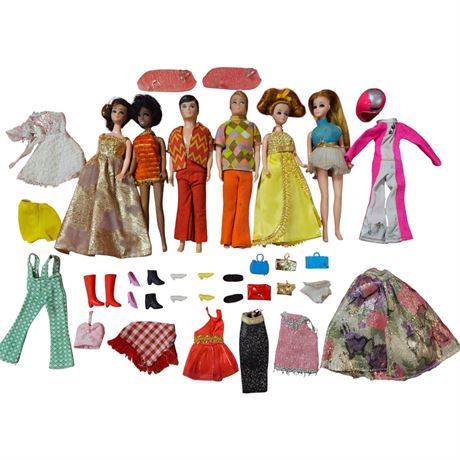 Assorted Vintage 1970S Topper Dawn Dolls, With Original Outfits & Accessories