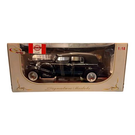 Signature Models 1:18 Die Cast Metal 1938 Cadillac V16 Fleetwood