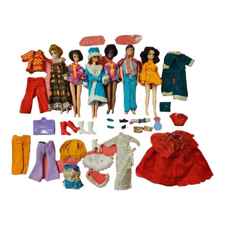 Assorted Vintage 1970S Topper Dawn Dolls, With Original Outfits & Accessories