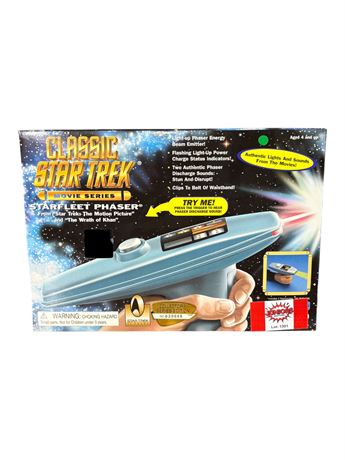 1996 Playmates Classic Star Trek Movie Series Star Fleet Phaser, In Original Box