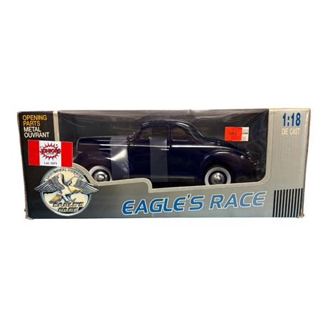 Universal Hobbies 1:18 Die Cast Metal Eagles Race 1940 Ford Deluxe Coupe