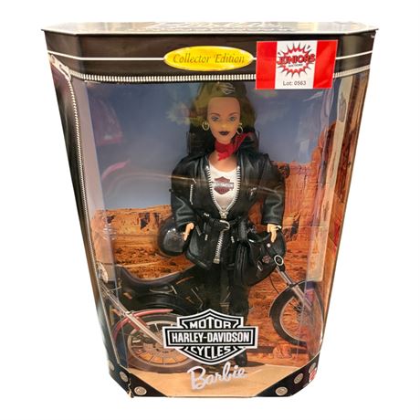 1998 Mattel Harley Davidson Motorcycles Brunette Barbie, In Original Box