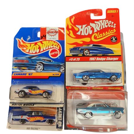 4 Hot Wheels, 2 Redlines