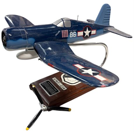 Large Mastercraft Collection Chance Vought F4U-1Corsair Model Airplane