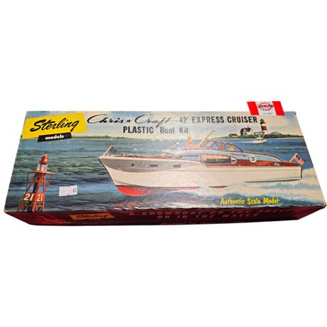 Vintage Sterling Models Chris-Craft 1942 Express Cruiser Plastic Boat Kit