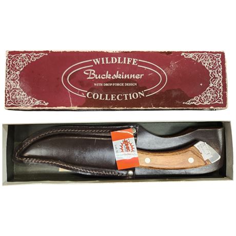 Vintage Wildlife Buck Skinner, In Original Box & Sheath