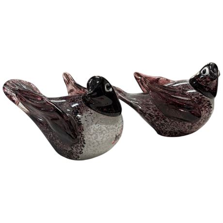 Pair Of Art Glass Pigeons