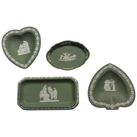 4 Vintage Pieces Of Wedgwood Jasperware