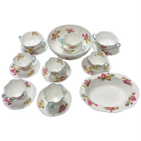 Approx. 18 Pieces Of Shelley "Begonia" Partial Setting