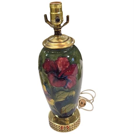 Vintage Moorcroft Table Lamp "Hibiscus"