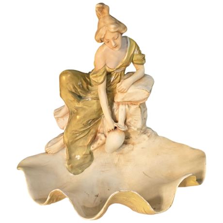 Early Art Nouveau Royal Dux Porcelain Maiden On Clam Figurine