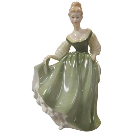Royal Doulton Porcelain Figurine Fair Lady In Original Box