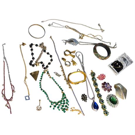 Large Bag Of Costume Jewelry