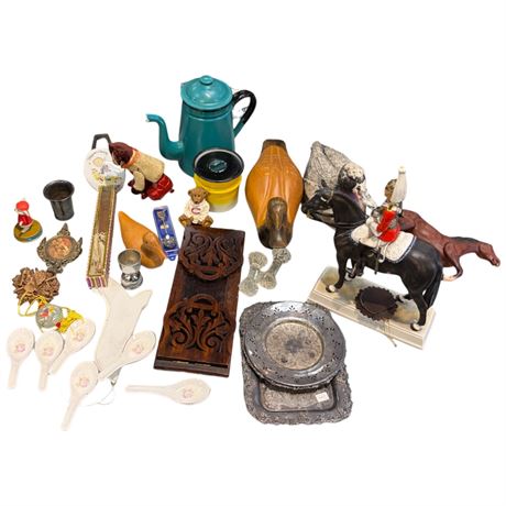 Assorted Vintage Collectibles Beswick Horses, Enamel Pot, Decoys, Etc..