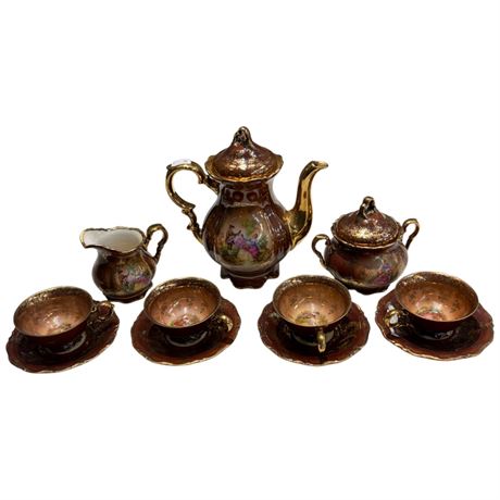 11 Pieces Of Waldershef Tea Cups & Saucers, Cream & Sugar