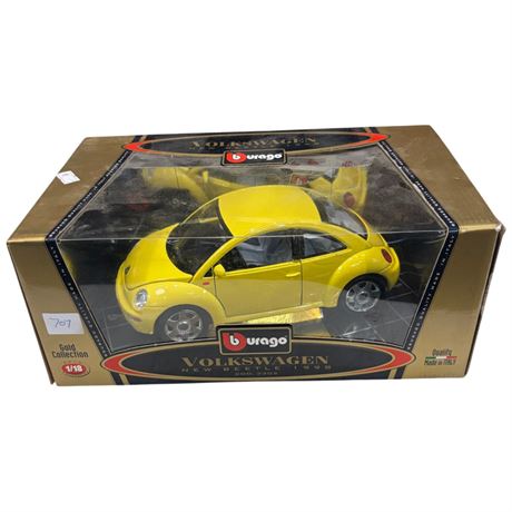 1:18 Die Cast Burago Volkswagen New Beatle 1998, In Original Box