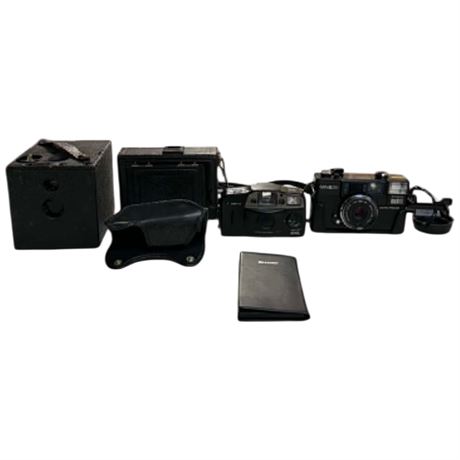 4 Vintage Cameras & Sharp Calculator
