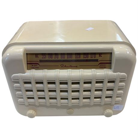 Vintage Fleetwood Table Top Radio, Model 27-51