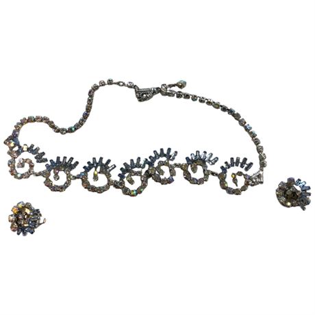 Vintage Jewelry Necklace & Earring Set