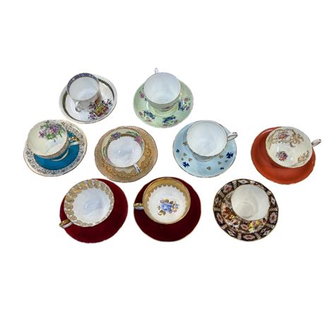 18 Assorted Aynsley Tea Cups & Saucers