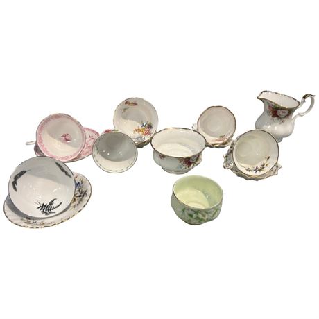 14 Pieces Of Assorted Royal Albert & Shelly, Tea Cups, Saucers, Etc..