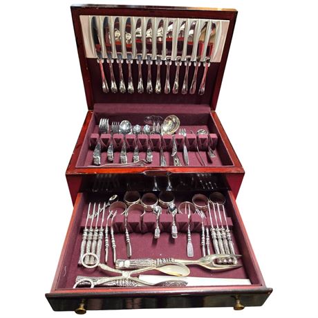 Nobility Plate Silverplate Flatware In Chest