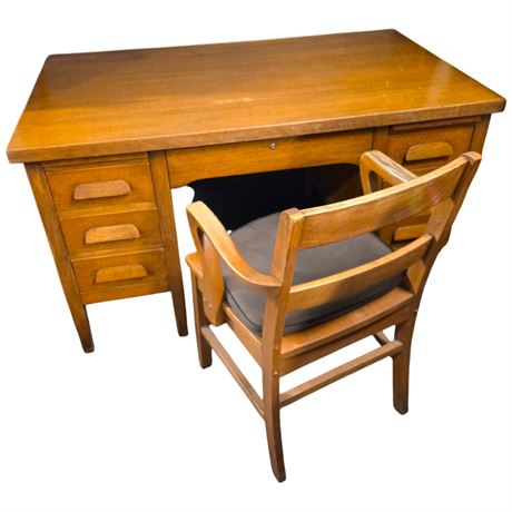 Wooden Double Pedestal Desk With Chair