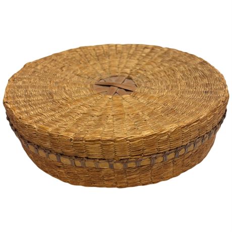 Round Woven Lidded Basket