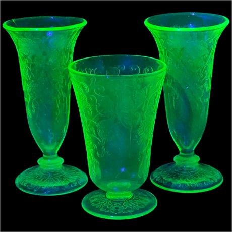 3 1930s Uranium Hazel Atlas "Florentine 2" Glasses